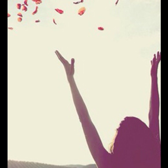 Profile Picture of Wooyeon Jeong (@jwy1231) on Poshmark