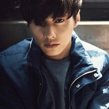 Profile Picture of DoJin Kim (@WB_KimDoJin_b) on Twitter