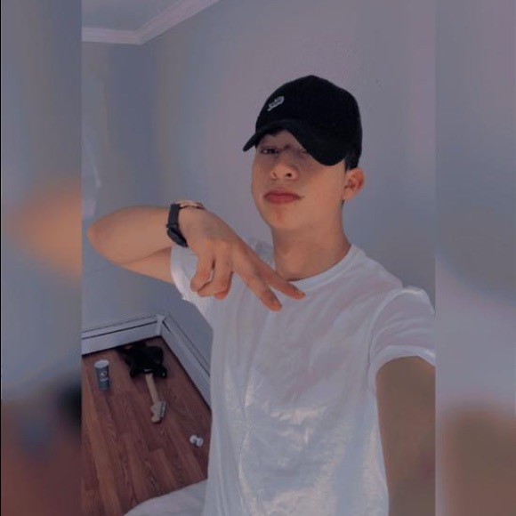 Cameo pison Pison - Poshmark Profile Picture of Cameo pison Pison (@c_pison) on Poshmark