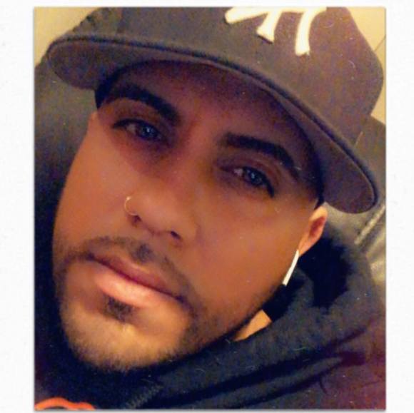 Profile Picture of Jason Rivas (@savir2006) on Poshmark