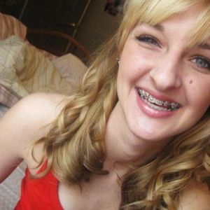 Profile Picture of Danielle Beer (@daniibeer) on Myspace