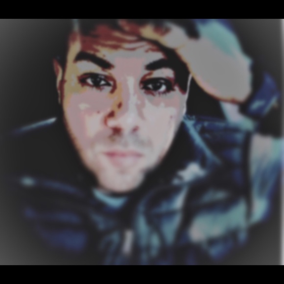 Profile Picture of Ivan Real (@ar15hr) on Poshmark