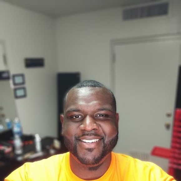 Profile Picture of Terrell Wright (@coachwright93) on Poshmark