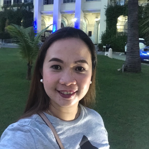 Profile Picture of Heidi Baloran (@zendieheidi07) on Poshmark