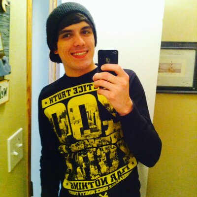 Profile Picture of Derek Kennemer (@kennemerD) on Twitter