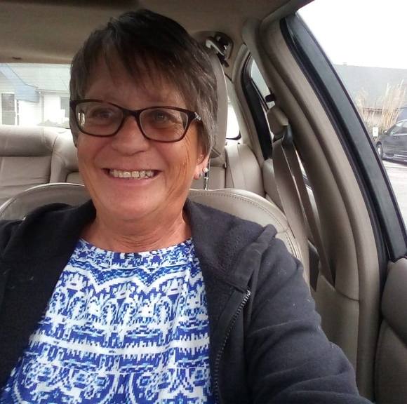 Profile Picture of Kathy Stallbaumer (@kstallbaumer) on Poshmark