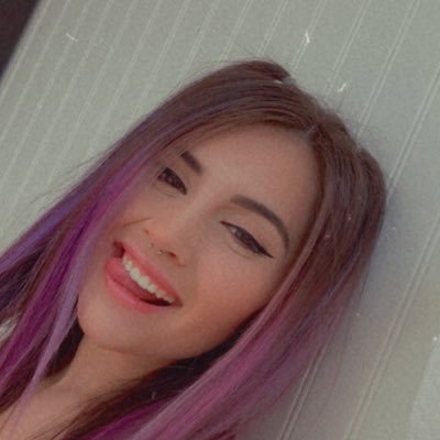 Profile Picture of Rosie 🦋 (@_marynapolitano) on Twitter
