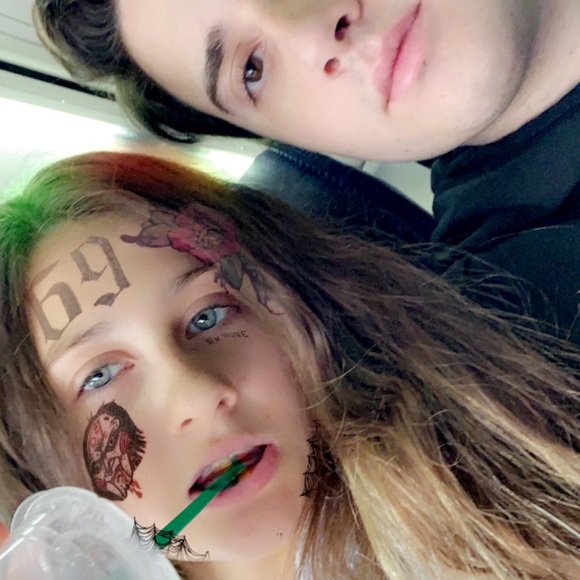 Profile Picture of Araceli Wakefield (@araceliwake) on Poshmark