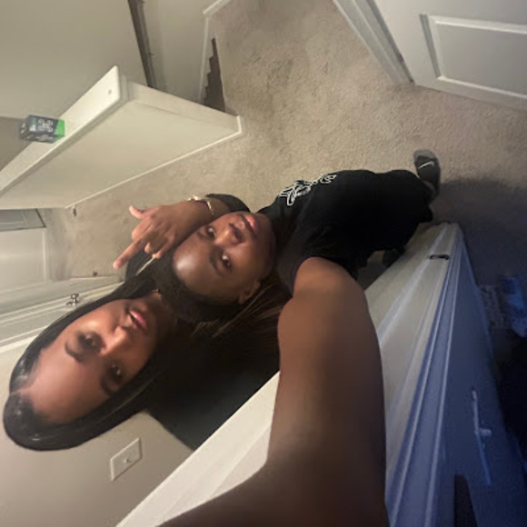 Profile Picture of Brian Pelote (@brianpelote) on Poshmark