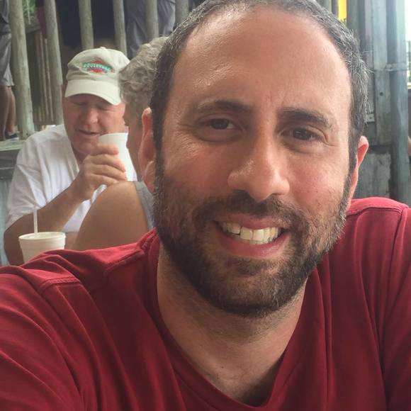 Profile Picture of Jonathan Wiesen (@jonathanwiesen) on Poshmark