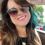 Profile Picture of Mandy Connelley (@mandypantsdesigns) on Instagram