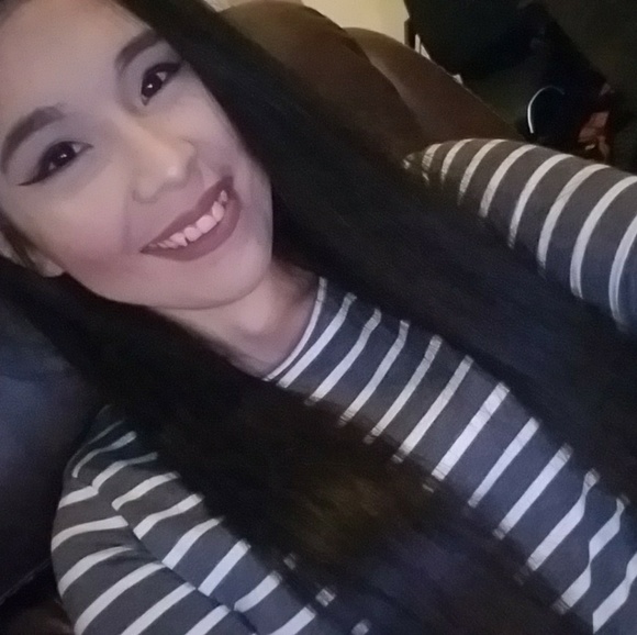 Profile Picture of Iris Dominguez (@jacquelynn27) on Poshmark