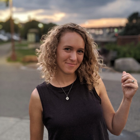Profile Picture of Breanne Peterson (@brepeters234) on Poshmark
