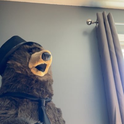 Profile Picture of Taylor Mello (@taylormello21) on Twitter