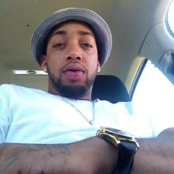 Profile Picture of Montrel Ponton (@trel1650) on Poshmark