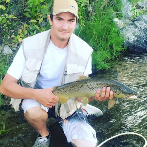 Profile Picture of Justin Crain (@crain864) on Poshmark
