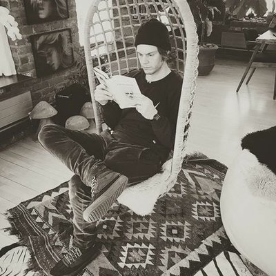 Profile Picture of Evan Peters Poland (@Leedsmilitary) on Twitter