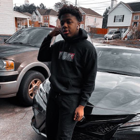 Profile Picture of Richard Pratt (@prattrichard900) on Poshmark