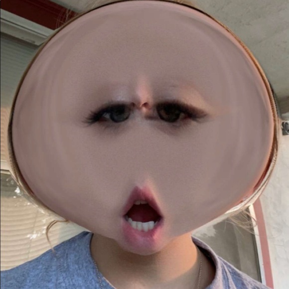 Profile Picture of Erica Malleck (@ericanmalleck) on Poshmark