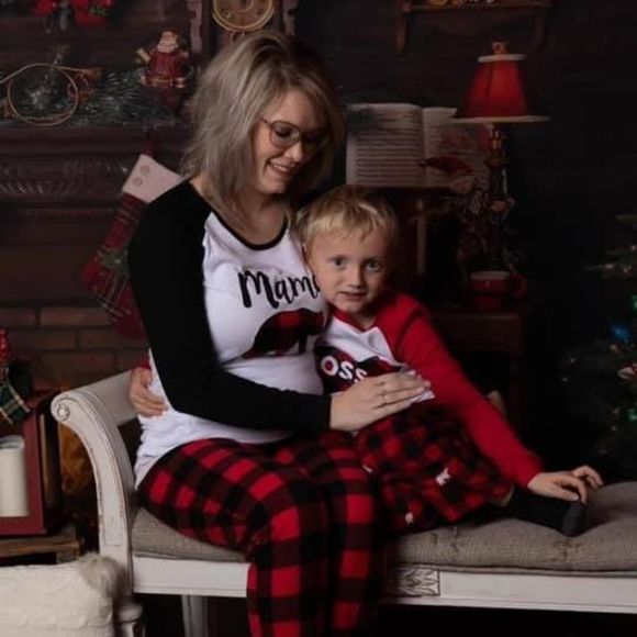 Profile Picture of Kaylee Scheumann (@kay_jo) on Poshmark