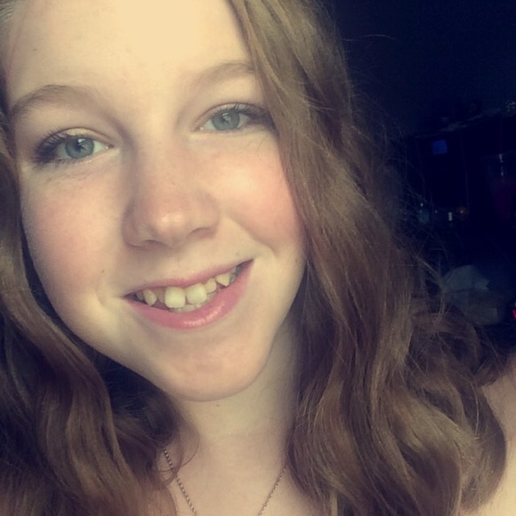 Profile Picture of Aaliyah Watson (@aaliyahwatson) on Poshmark