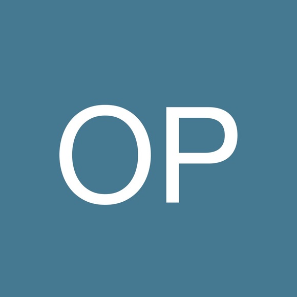 Profile Picture of Olivia Powers (@olivia_powers1) on Poshmark