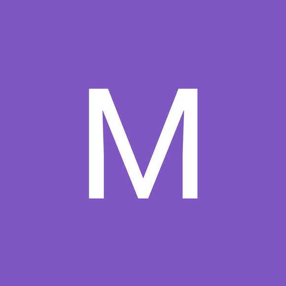 Profile Picture of Melissa Sturm (@melissasturm) on Poshmark