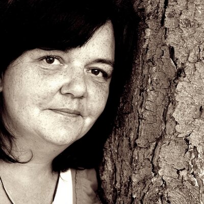 Profile Picture of Anne Heinemann (@abalozie) on Twitter