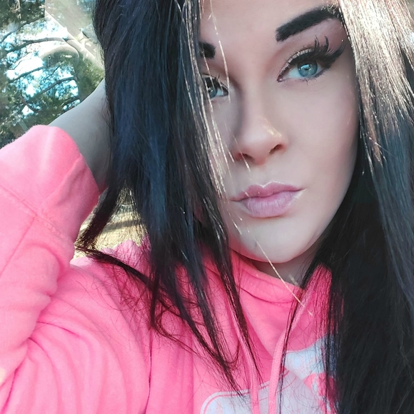 Profile Picture of Casey Tindall (@caseytindall841) on Poshmark