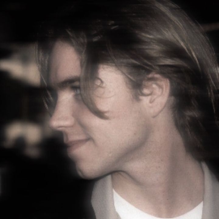 Profile Picture of 𝐁𝐫𝐚𝐝 𝐑𝐞𝐧𝐟𝐫𝐨 🤍🕊️ (@jonbrandis1976) on Tiktok