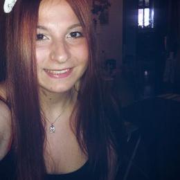 Profile Picture of Jeansi (@JeansDino) on Twitter