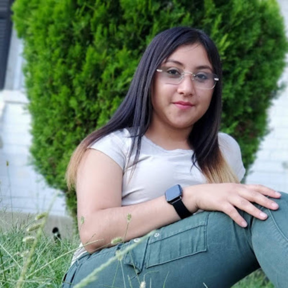 Profile Picture of Paulina Munoz coreas (@pmunozcoreas) on Poshmark