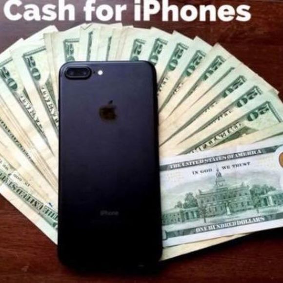 Profile Picture of Tony Alcantara (@livelikeaman) on Poshmark