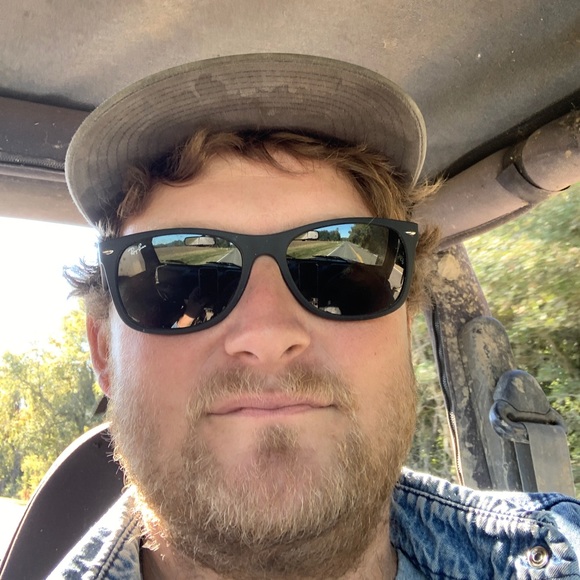 Profile Picture of Mitchell Aswell (@maswell) on Poshmark