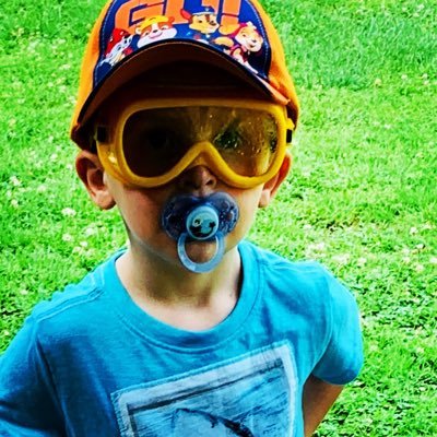 Profile Picture of Kyle Hayslip (@rhysdadarants) on Twitter