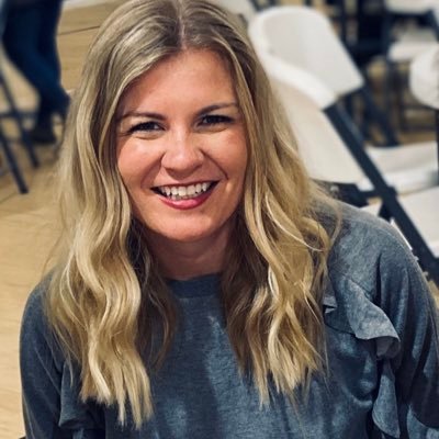 Profile Picture of Whitney Morrow (@whitneyglyn) on Twitter