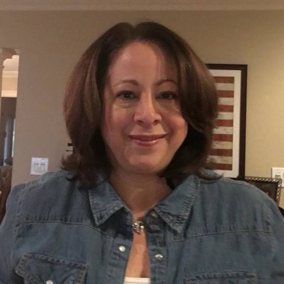 Profile Picture of Jodi Justini holmes (@jaholmes23) on Poshmark