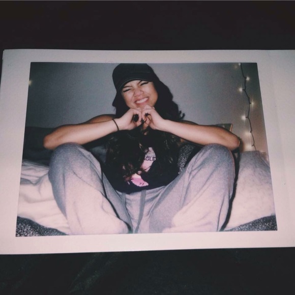 Profile Picture of Jo pouline Wyatt (@jopoulind) on Poshmark