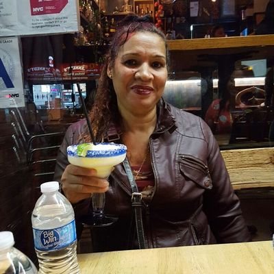 Profile Picture of Teresa Alba (@TeresaAlba16) on Twitter