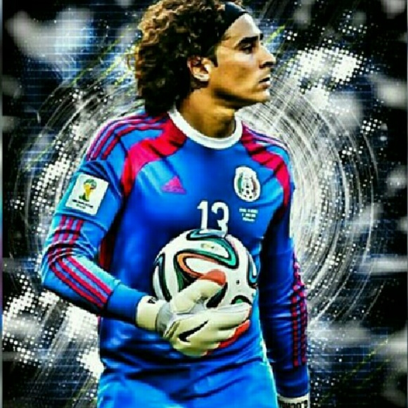 Profile Picture of Jonathan Herculano (@herculano14) on Poshmark