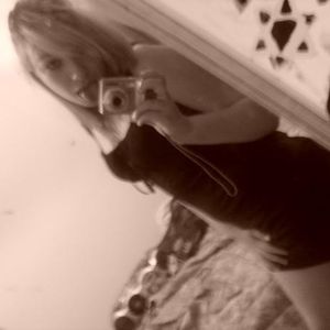 Profile Picture of Zoe Borg (@111669506) on Myspace