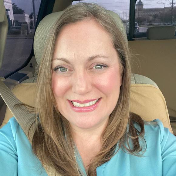 Profile Picture of Clelie Soileau (@clesoileau) on Poshmark