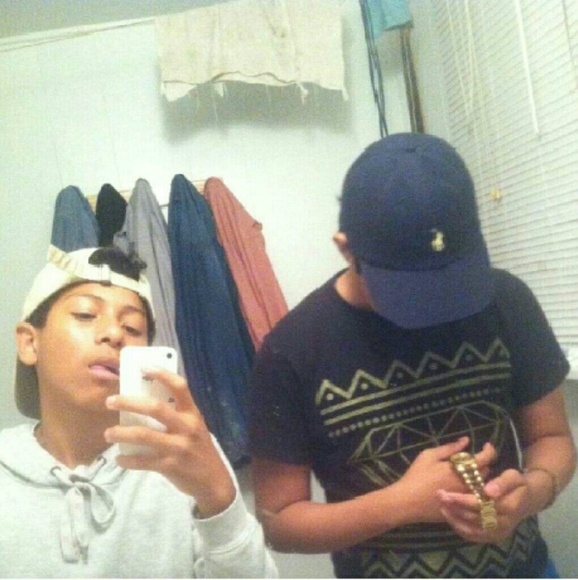 Profile Picture of Jonathan Tabares (@xtabares300) on Poshmark