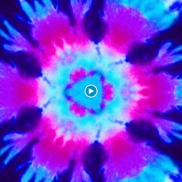 Profile Picture of Amelia Ryley (@ameliaryley) on Poshmark