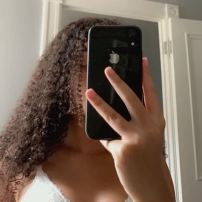 Profile Picture of Hayley Burke (@hayleyburke__) on Twitter