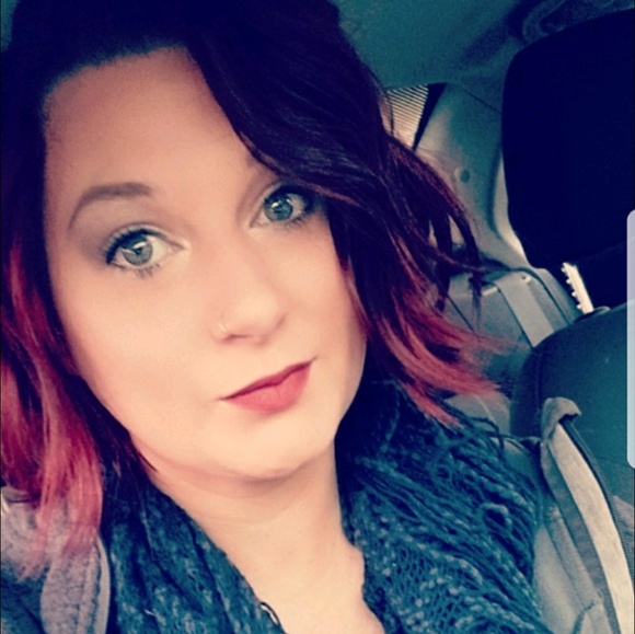 Profile Picture of Jessica Plaisted (@jusjess12) on Poshmark