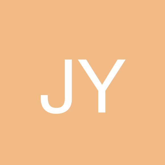 Profile Picture of James Yeh (@revilerath) on Poshmark