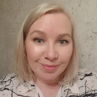 Profile Picture of Monika G (@MonikaHouseMark) on Twitter