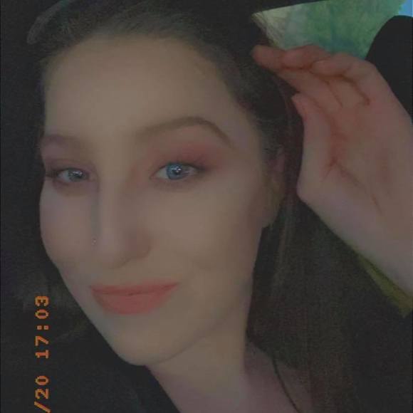 Profile Picture of Baylee Virzi (@bayleebabby) on Poshmark