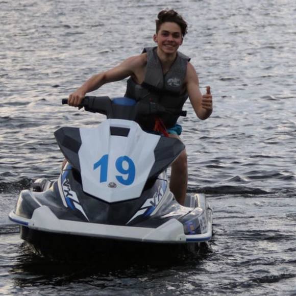 Profile Picture of Hunter Hickman (@hunter_hickman) on Poshmark